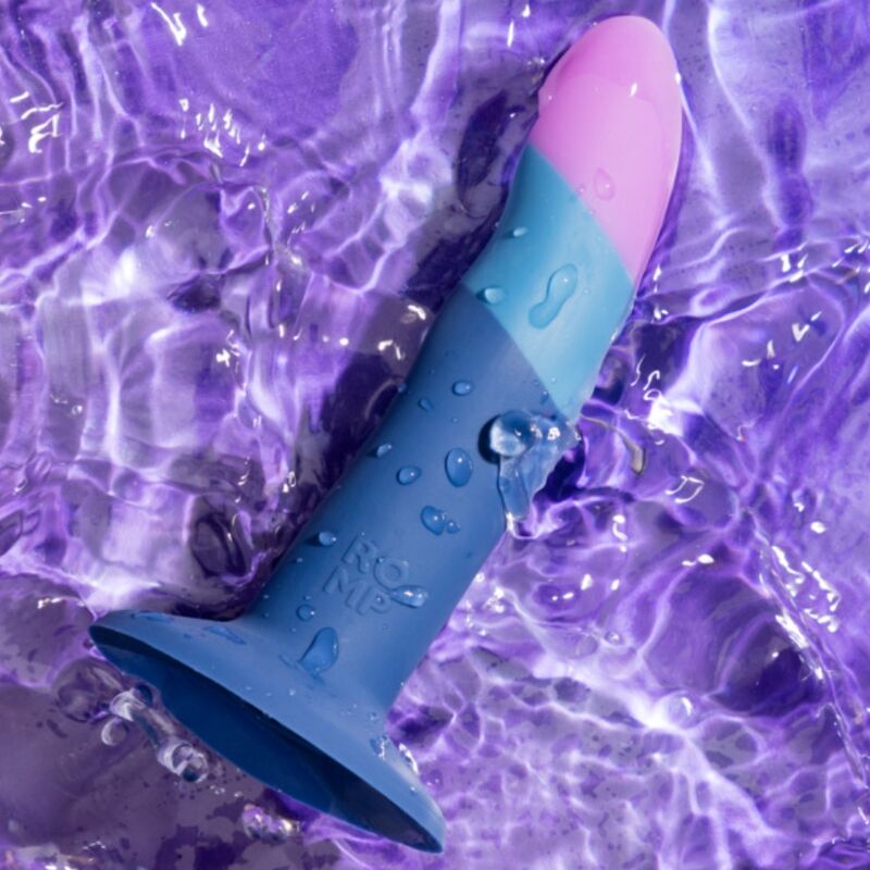 Piccolo Silicone Dildo with Tricolor Suction CUP 14 cm